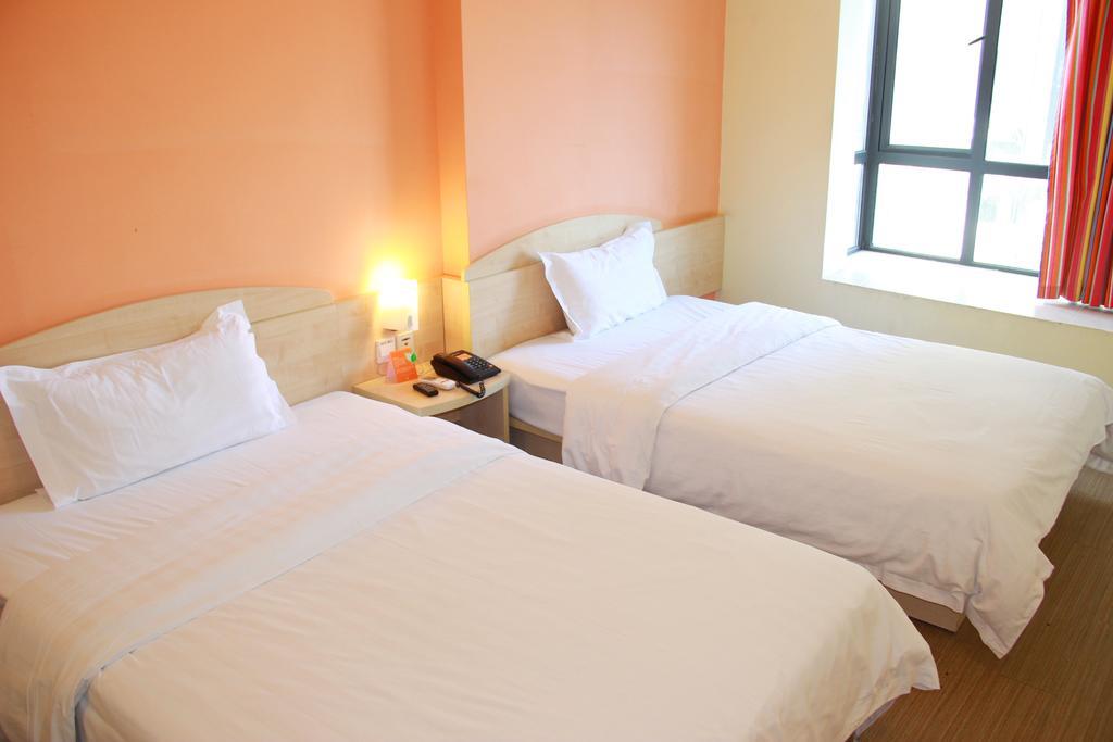 7Days Inn Guangzhou Zhongda North Gate Square Værelse billede