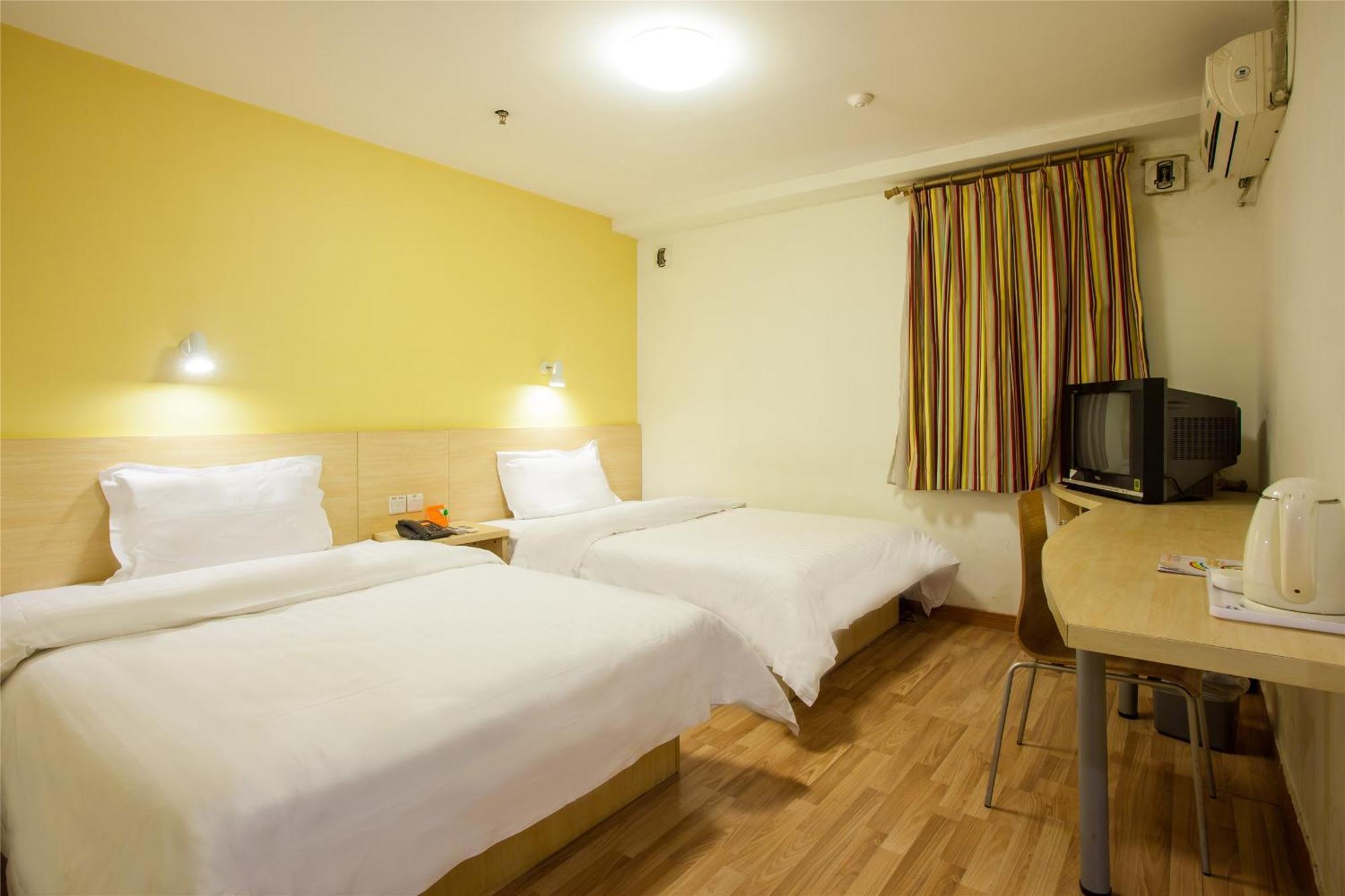 7Days Inn Guangzhou Zhongda North Gate Square Eksteriør billede