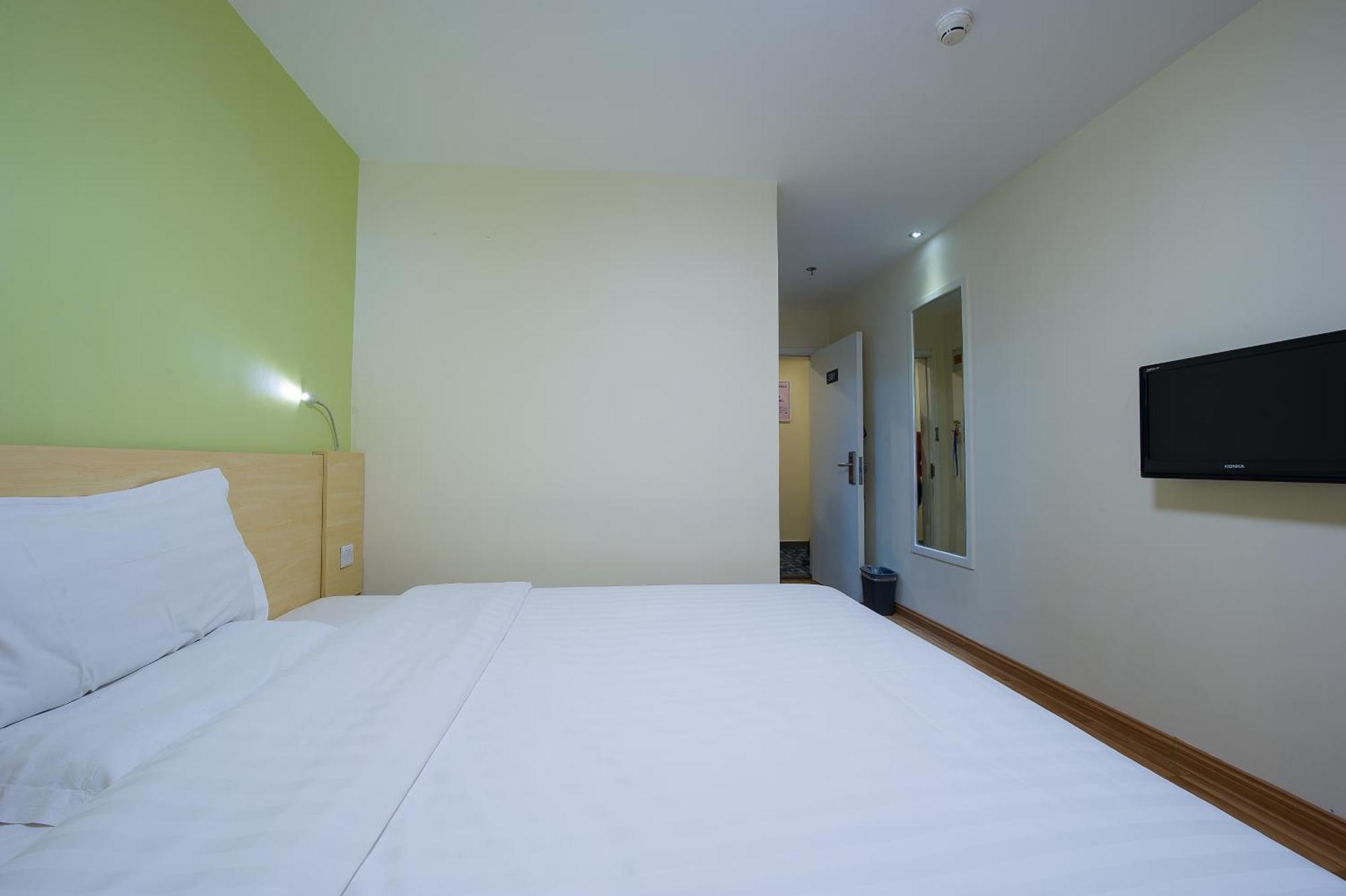 7Days Inn Guangzhou Zhongda North Gate Square Eksteriør billede